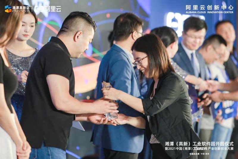 选择合适的湘潭软件开发服务商——你的智能决策指南